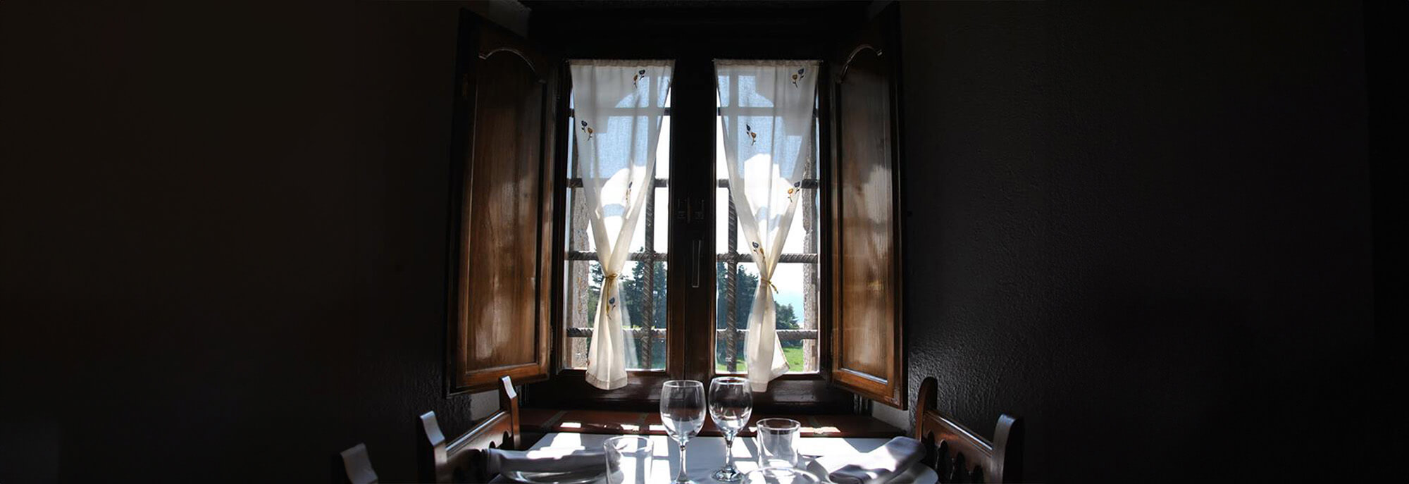 finestra amb vistes al restaurant